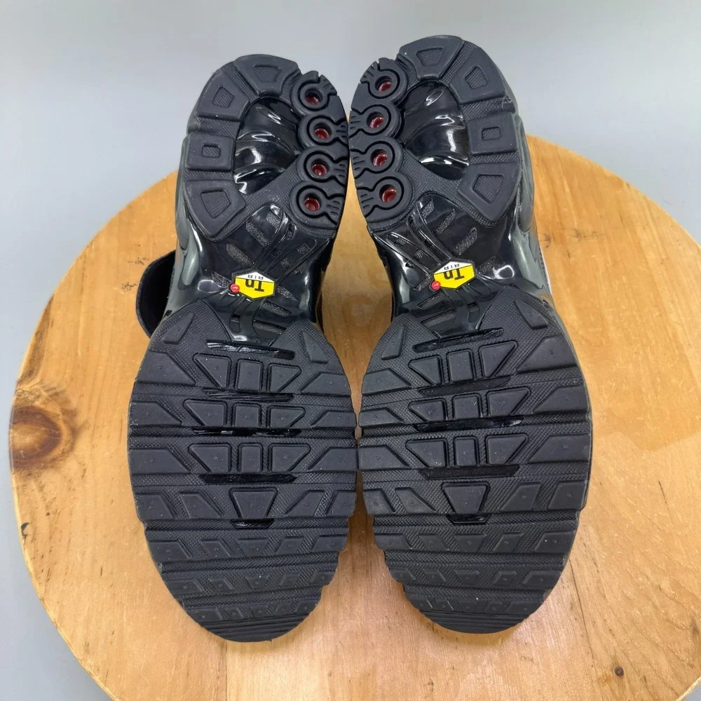 Womens 12 / Mens 10.5 - Nike Air Max Plus Tiempo TNPO Shoes Black Sneakers NEW